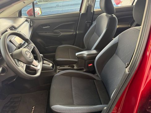 Used 2025 Nissan Versa SV image 27