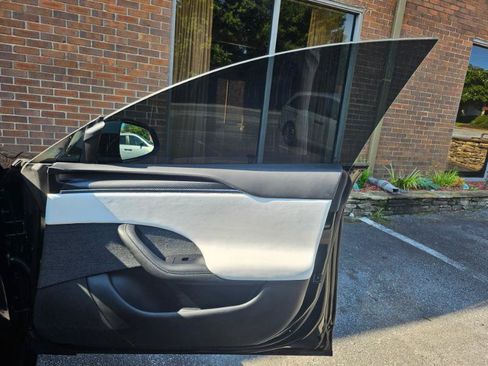 Used 2024 Tesla Model S Plaid AWD/4WD image 63