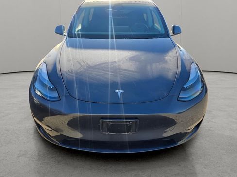 Used 2023 Tesla Model Y Long Range AWD/4WD image 17