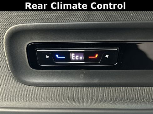 New 2025 Volkswagen ID. Buzz Pro S image 45