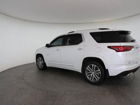 Used 2024 Chevrolet Traverse High Country image 10