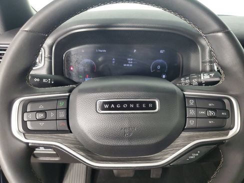 Used 2023 Jeep Wagoneer L Series II AWD/4WD image 23