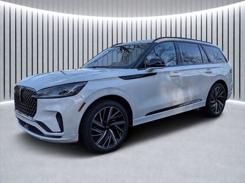 New 2026 Lincoln Aviator Black Label w/ Jet Appearance Package AWD/4WD image 7