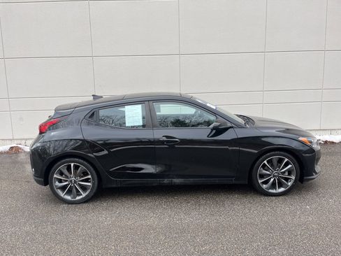 Used 2019 Hyundai Veloster 2.0 Premium image 5