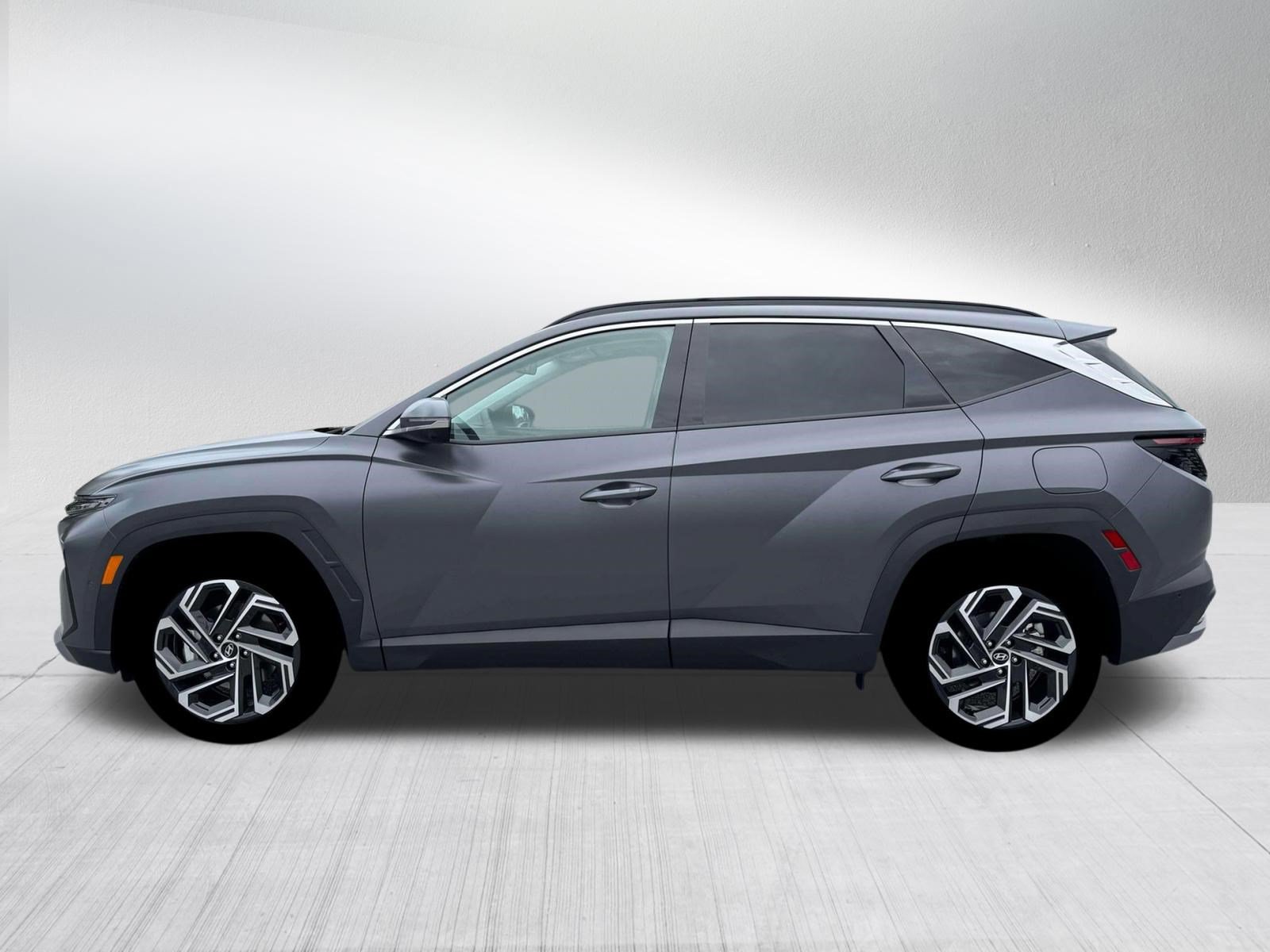 New 2026 Hyundai Tucson Limited AWD/4WD image 3
