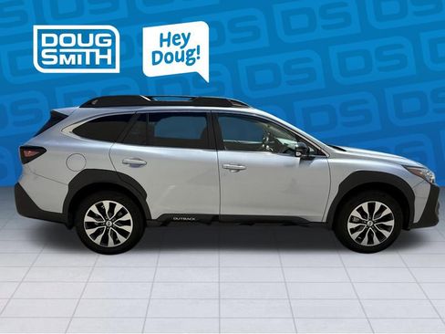 Used 2024 Subaru Outback Limited AWD/4WD image 3