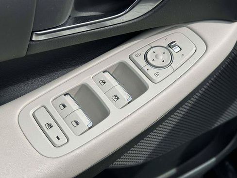 Used 2023 Hyundai Sonata SEL FWD image 16