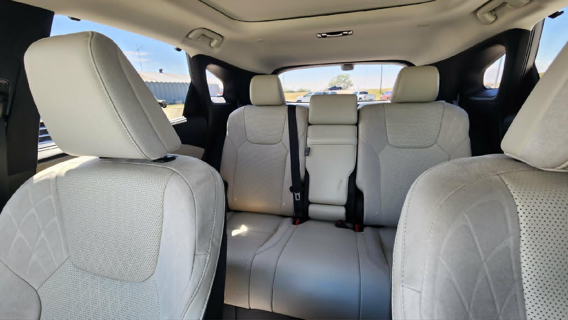 Used 2023 Lexus RX 350 AWD w/ Protection Package (P2) image 24