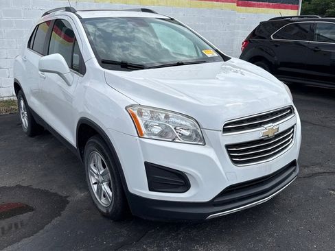 Used 2015 Chevrolet Trax LT w/ LT Sun and Sound Package image 1