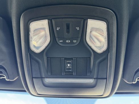 Used 2021 RAM 3500 Tradesman image 17