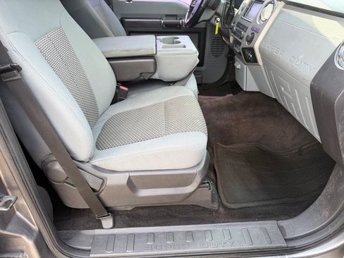 Used 2013 Ford F250 XLT w/ XLT Value Pkg RWD image 11
