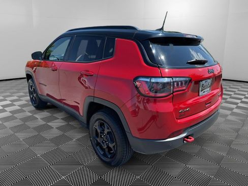 Used 2023 Jeep Compass Trailhawk image 5
