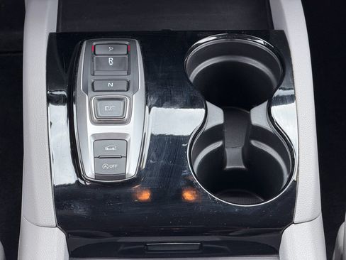 Used 2017 Honda Pilot Touring image 13
