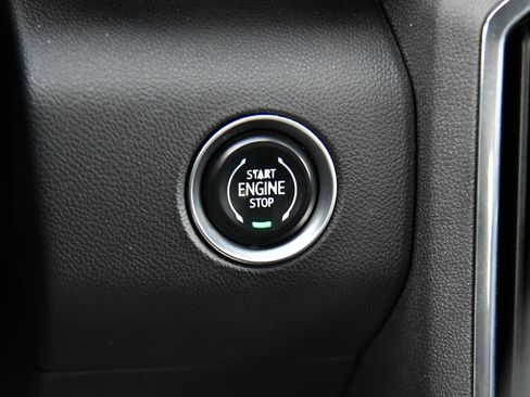 Used 2024 GMC Acadia Elevation image 34