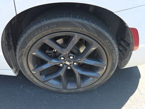 Used 2019 Dodge Charger SXT w/ Plus Group RWD image 13