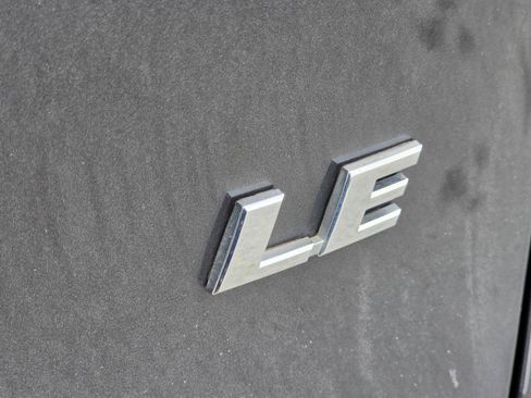 Used 2024 Toyota RAV4 LE FWD image 8