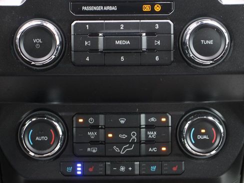 Used 2019 Ford F250 Lariat w/ Lariat Ultimate Package AWD/4WD image 33