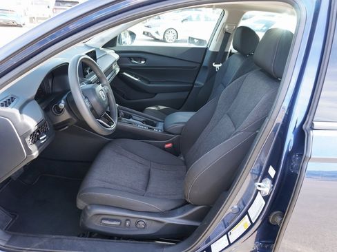 Used 2023 Honda Accord EX image 8
