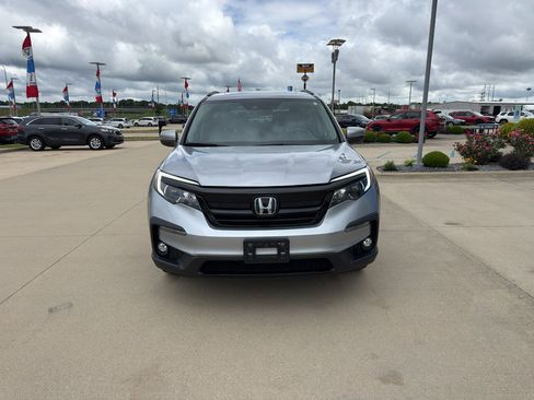 Used 2022 Honda Pilot Special Edition image 2
