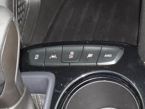 Used 2025 Chevrolet TrailBlazer LT AWD/4WD image 11
