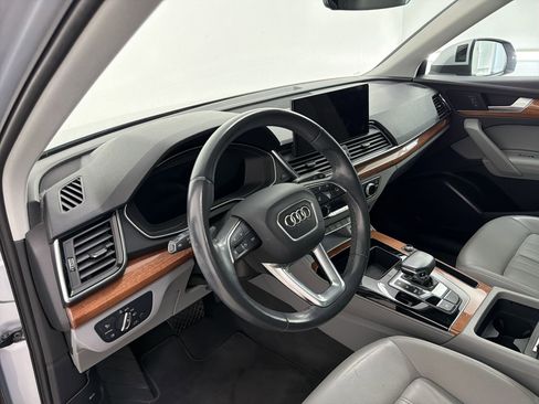 Used 2021 Audi Q5 2.0T Premium Plus w/ Premium Plus Package AWD/4WD image 4