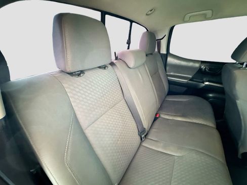 Used 2021 Toyota Tacoma SR5 w/ SR5 Appearance Package (SM) RWD image 22