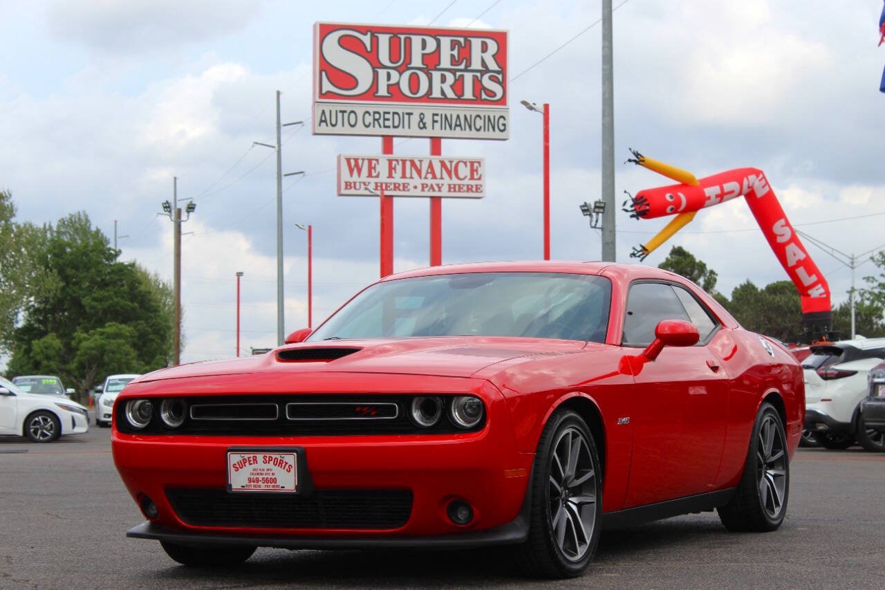 Used 2023 Dodge Challenger R/T w/ Plus Package RWD image 6