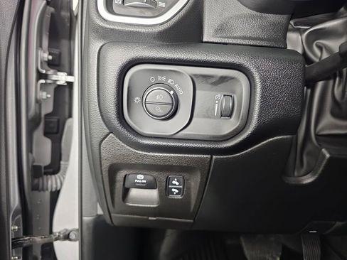 Used 2022 RAM 1500 Big Horn RWD image 19