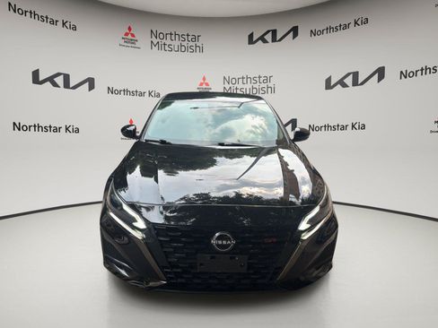 Used 2023 Nissan Altima 2.5 SR FWD image 15