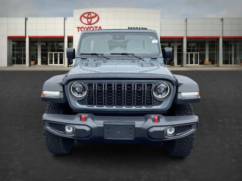 Used 2025 Jeep Wrangler Unlimited Rubicon image 8