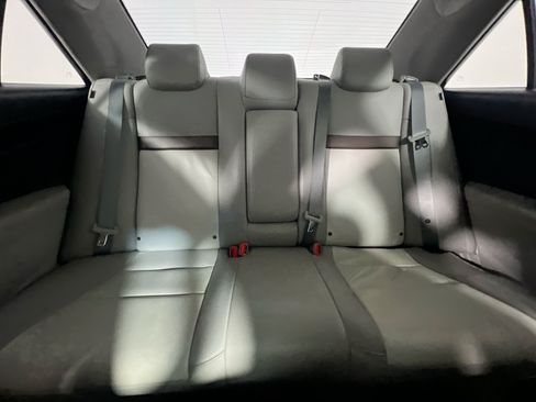 Used 2014 Toyota Camry XLE FWD image 32