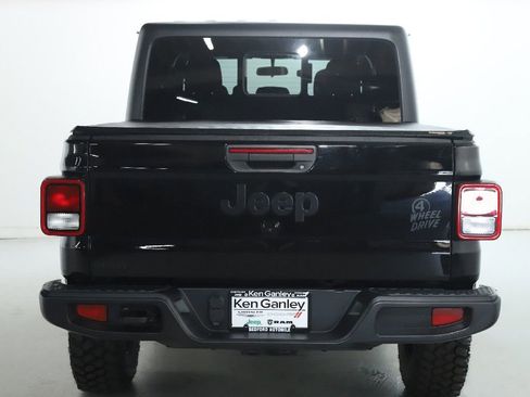 Used 2022 Jeep Gladiator Sport AWD/4WD image 41