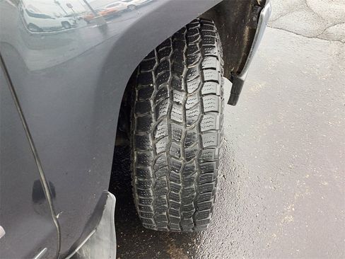 Used 2018 Chevrolet Silverado 1500 LT w/ All Star Edition image 22