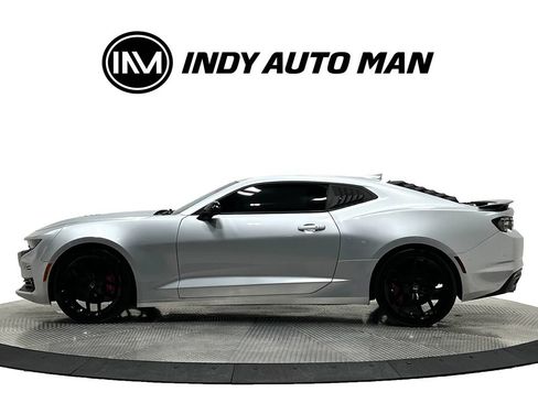 Used 2019 Chevrolet Camaro SS RWD image 7