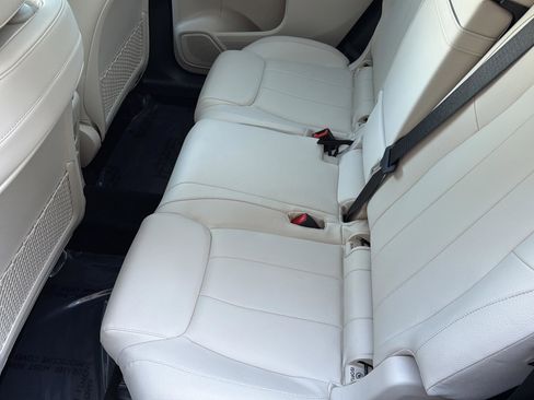 Certified 2020 Mercedes-Benz GLB 250 image 25