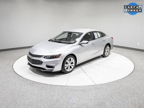 Used 2018 Chevrolet Malibu Premier image 32