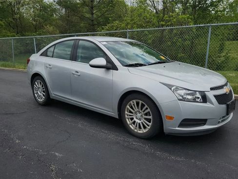 Used 2012 Chevrolet Cruze Eco FWD image 2