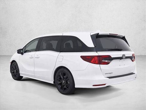 Used 2024 Honda Odyssey Sport image 5