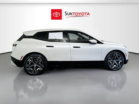 Used 2025 BMW iX M60 AWD/4WD image 2
