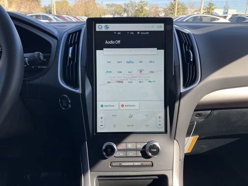 New 2024 Ford Edge SE w/ Black Appearance Package image 12