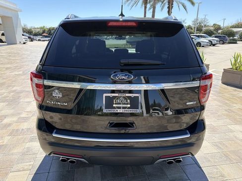 Used 2018 Ford Explorer Platinum image 3