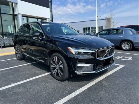 Used 2023 Volvo XC60 B5 Plus w/ Climate Package image 1