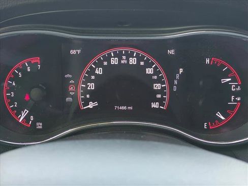 Used 2018 Dodge Durango SXT image 11