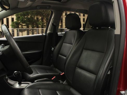 Used 2015 Chevrolet Trax LTZ FWD image 15