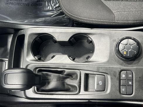 Used 2025 Ford Ranger XL image 19