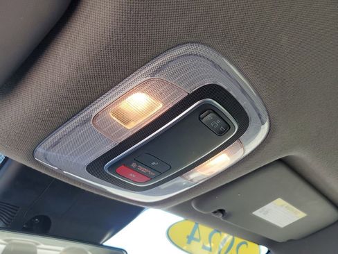 Used 2024 Hyundai Elantra SEL image 29