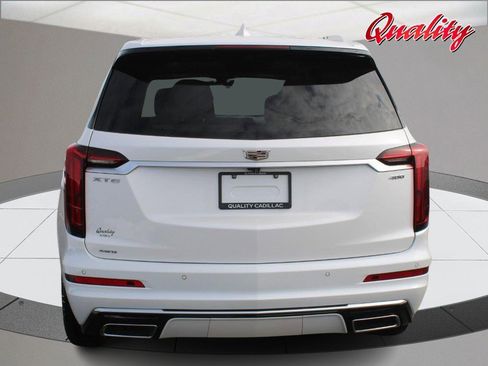 Used 2024 Cadillac XT6 Premium Luxury AWD/4WD image 4