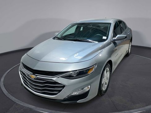 Used 2024 Chevrolet Malibu LT image 1