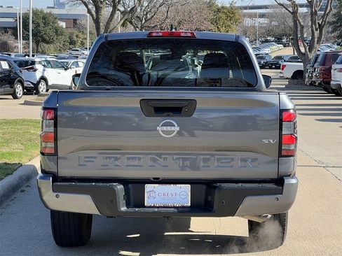 Certified 2024 Nissan Frontier SV w/ Technology Package image 5
