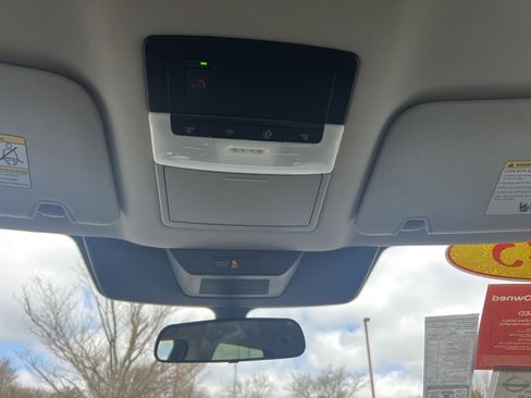 Certified 2025 Nissan Pathfinder SV image 27